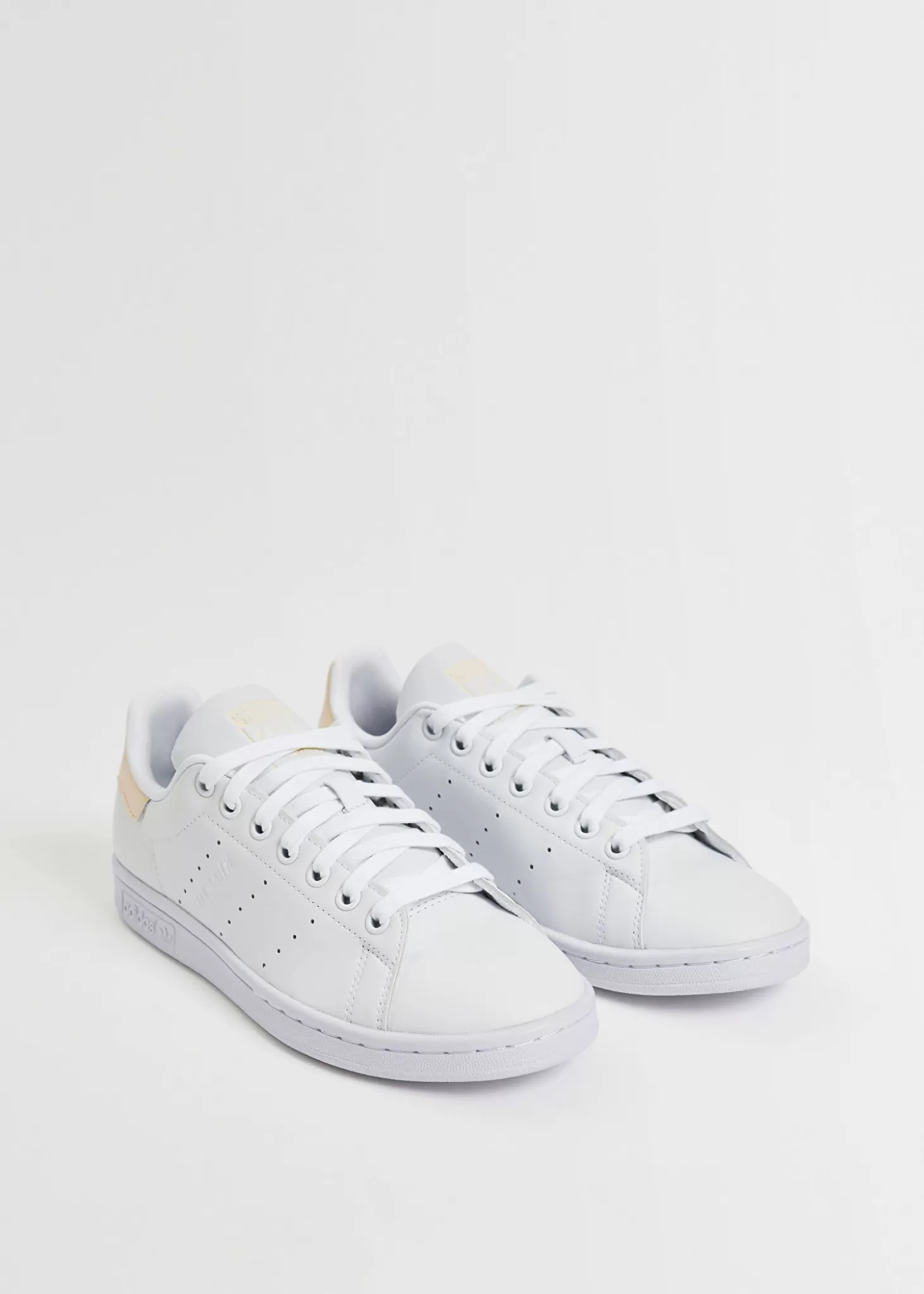 Outlet & Other Stories Adidas Stan Smith Vanilje/Hvid