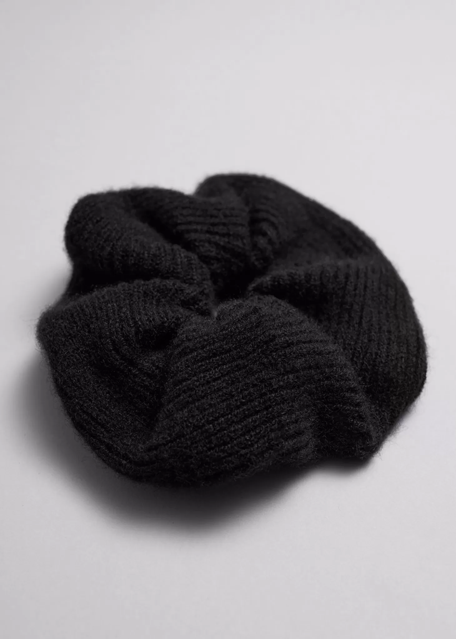 Shop & Other Stories Cashmere Scrunchie Sort