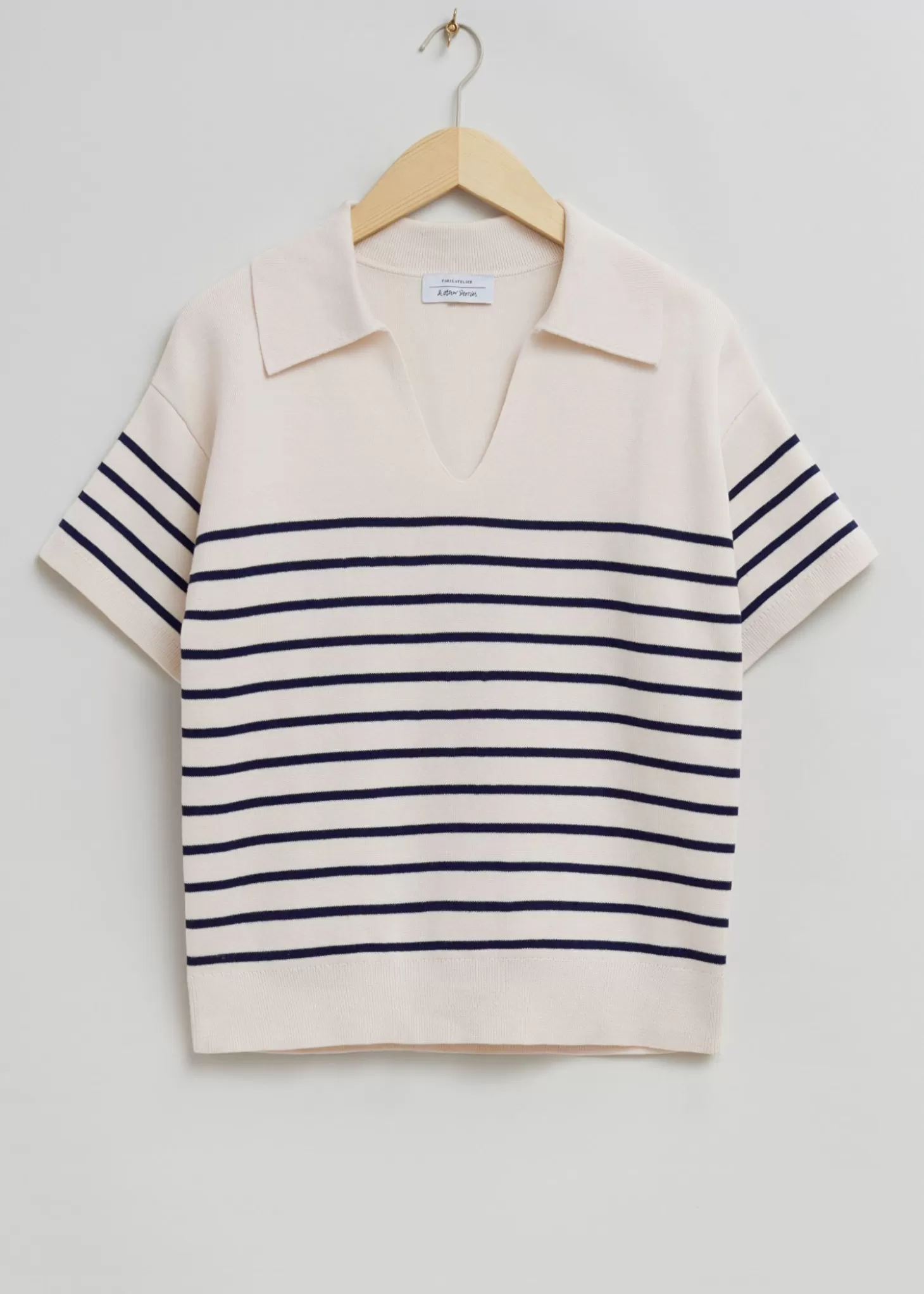 Cheap & Other Stories Kortaermet Sweater Med Aben Krave Creme/Marinebla Stribet