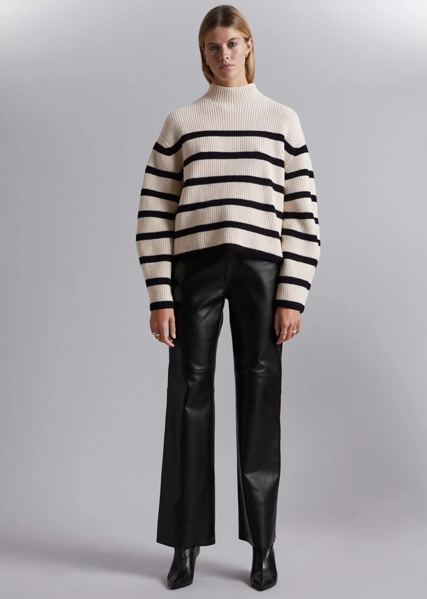 Store & Other Stories Mock Neck Merino Jumper Creme/Sorte Striber