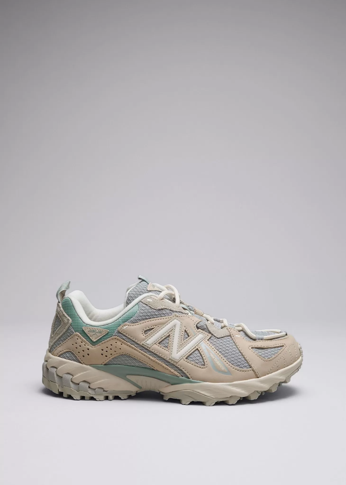 Shop & Other Stories New Balance 610 Sneakers Mint/Beige