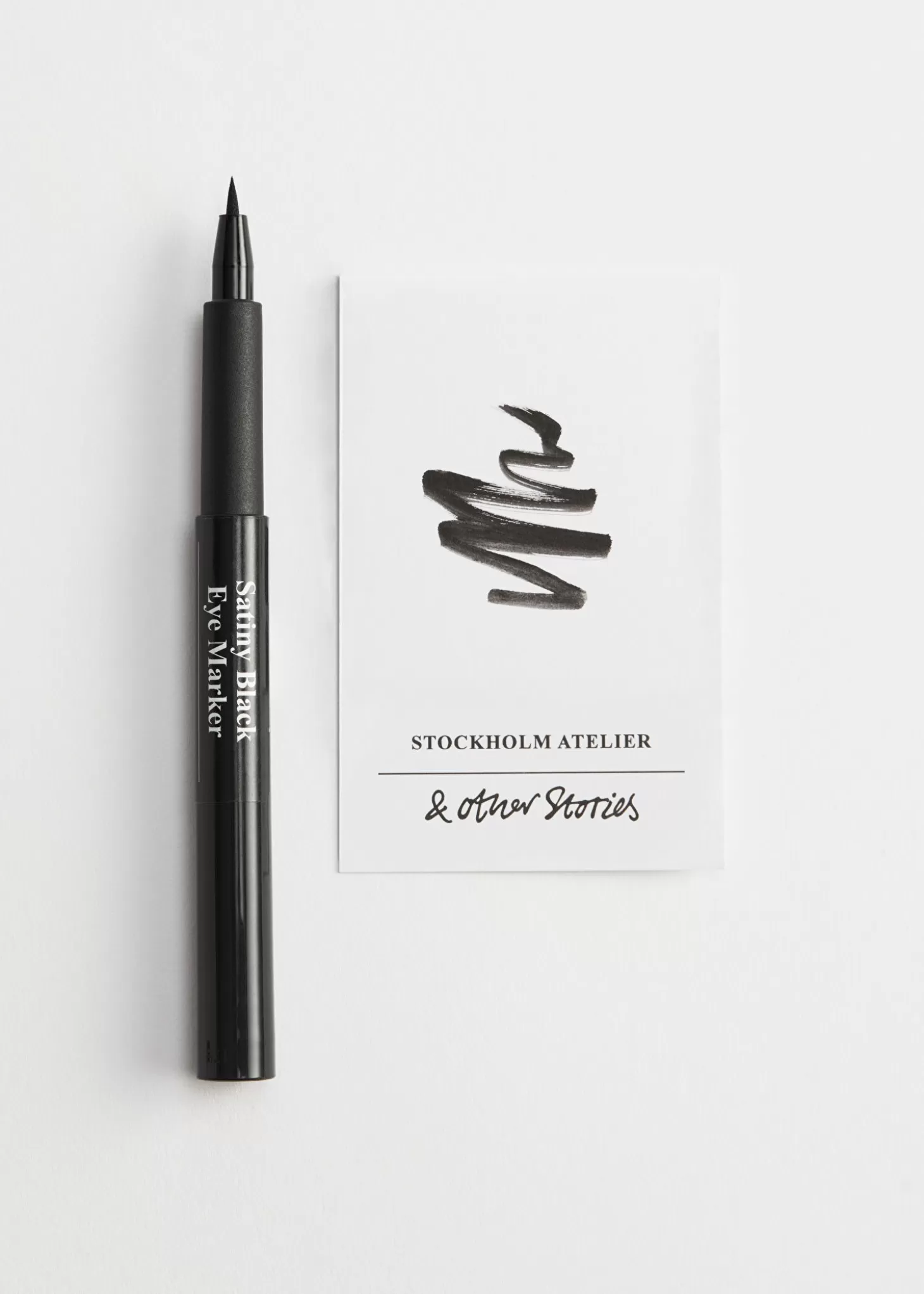 Store & Other Stories Satiny Black Eye Marker Satinagtig Sort